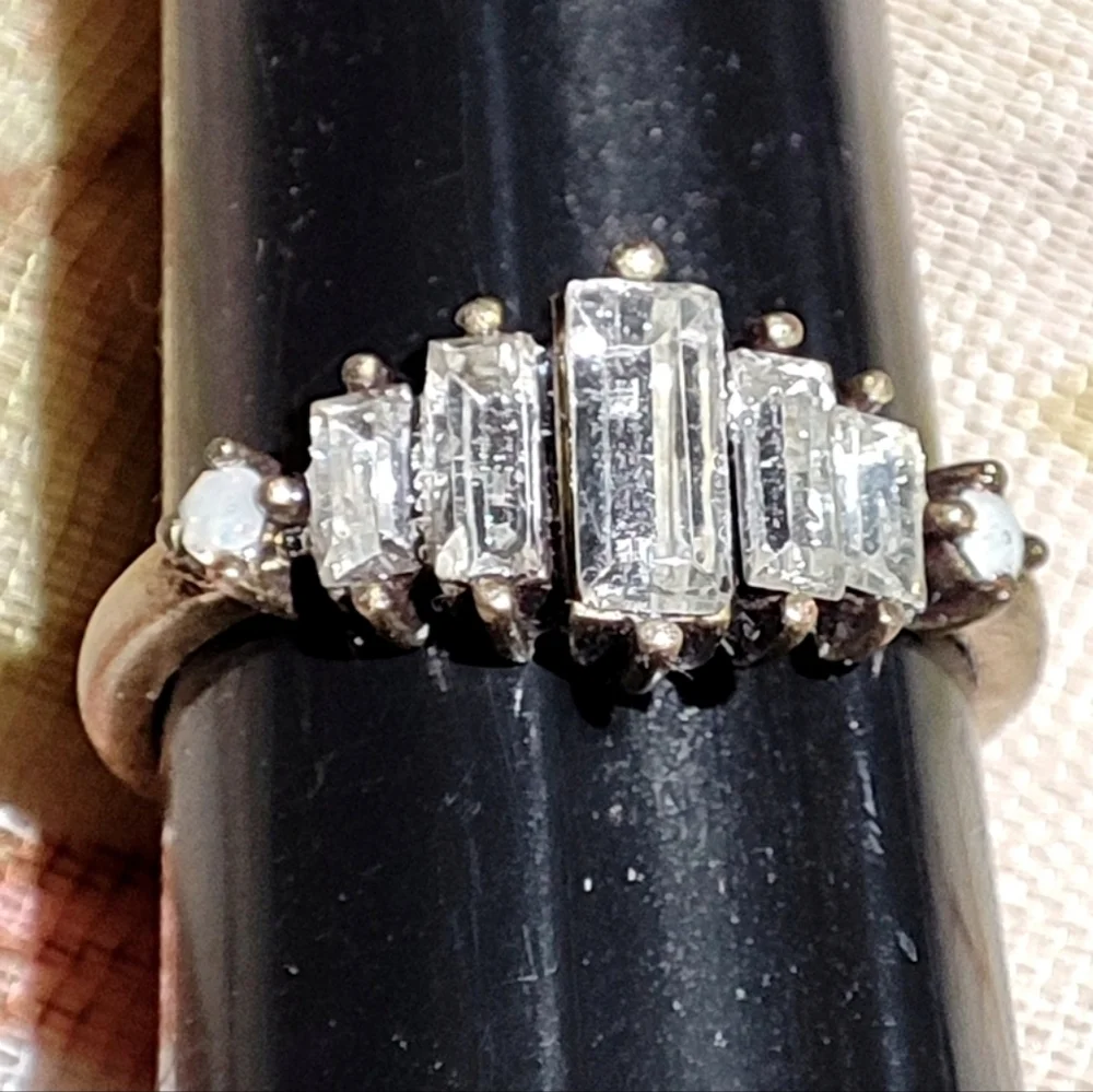 Chloe + Isabel Brass Clear Baguette Rhinetone Opaline Vintage North South Ring 7